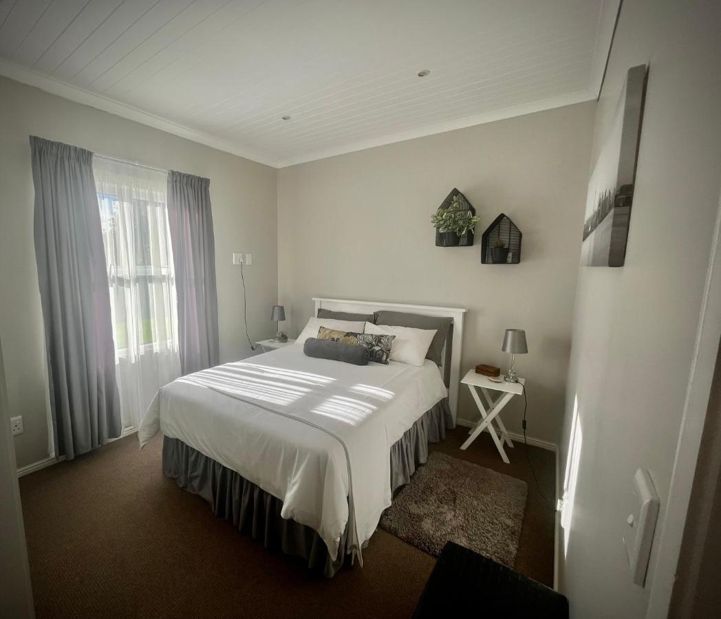 Serenity Self-Catering 2-Bed Unit Hermanus Exteriör bild