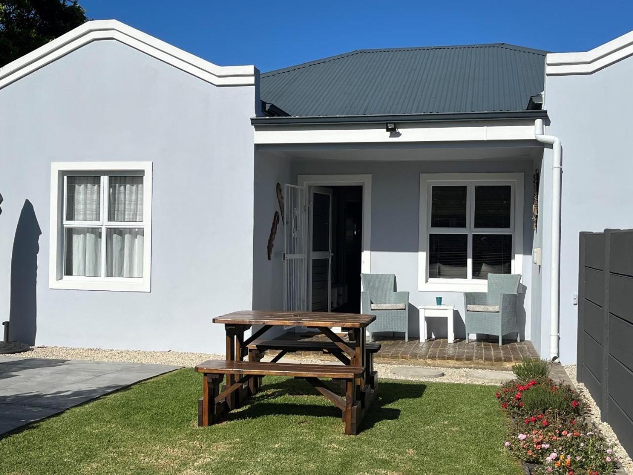Serenity Self-Catering 2-Bed Unit Hermanus Exteriör bild