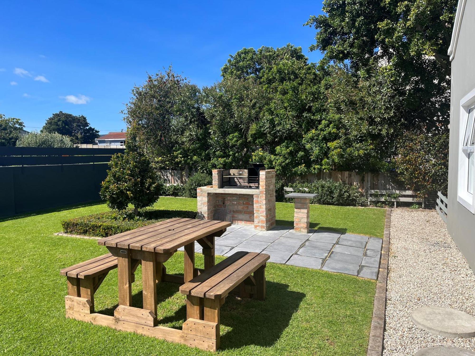 Serenity Self-Catering 2-Bed Unit Hermanus Exteriör bild